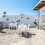Center House Bed & Breakfast 3*