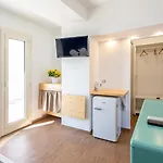 Center House 3*