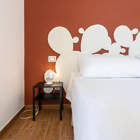 Bed & Breakfast Center House 3*