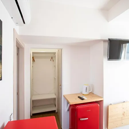 Center House 3*